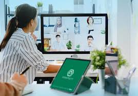 Nền tảng họp trực tuyến - Bkav eMeeting được phát triển với triết lý “tất cả trong một”, nền tảng eMeeting có đầy đủ các tính năng cần thiết của cuộc họp như: Đặt lịch, họp trực tuyến, chia sẻ màn hình, chia sẻ video trực tuyến, mời họp…